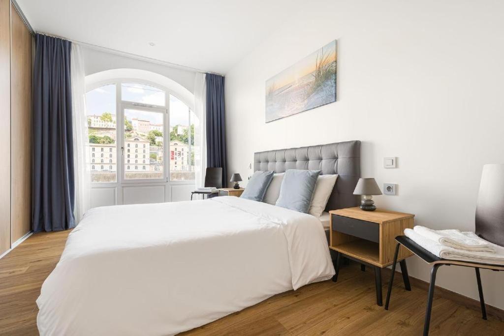 Lux Moderne 95 Square Meter * Parigi